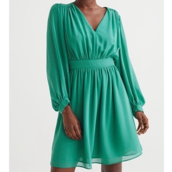 H&M| Vibrant Green Sheer Long Sleeve V-Neck Tie Back Party Dress Sz XL - Picture 1 of 6